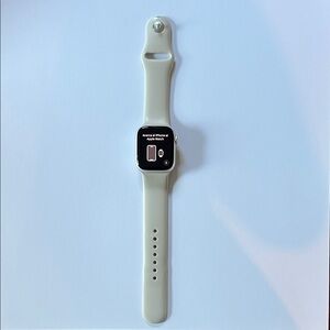 Apple Smartwatch - Starlight